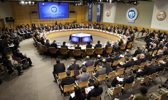 FMI alerta para riscos que ameaçam crescimento econômico mundial