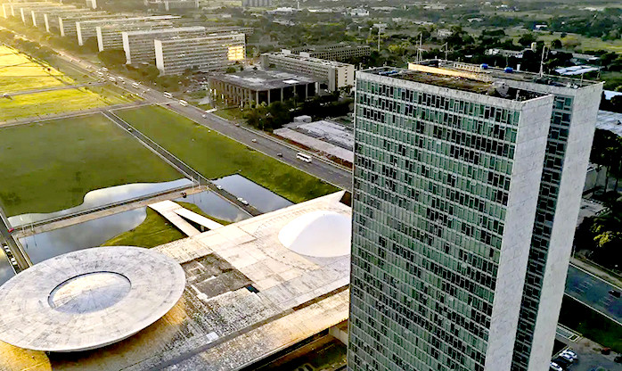 Eleições 2026: saiba quais são as atribuições de senadores e deputados