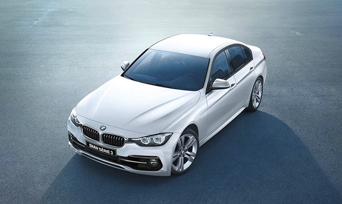 BMW faz promoção de 320 e X1 com até R$ 15.000 de desconto