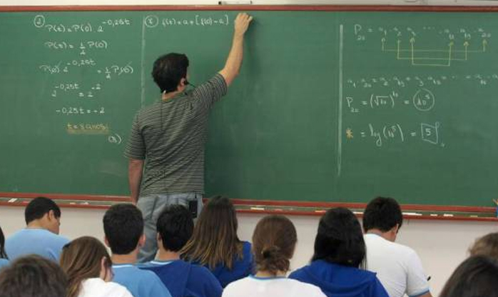 Osasco planeja concurso público para professores