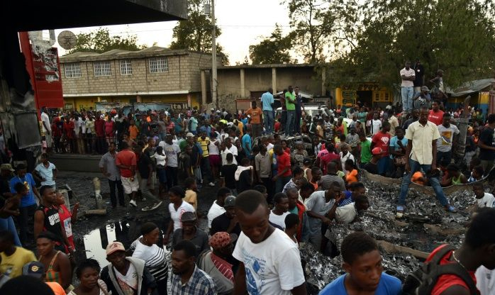 Explosão de caminhão com combustível deixa sete mortos no Haiti