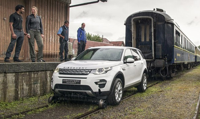 Em vídeo, Land Rover puxa trem que pesa mais de 108 toneladas