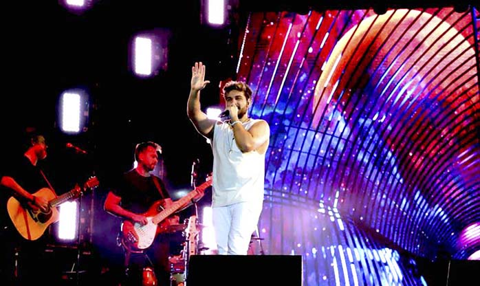 Arraiá Barueri estreia no Dia  dos Namorados com show  de Gustavo Mioto