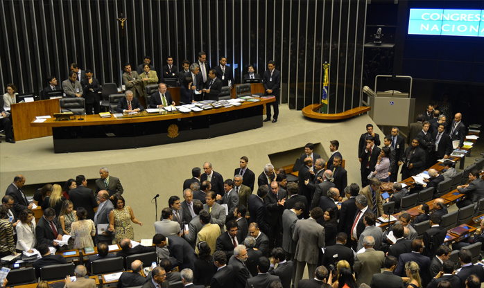 Congresso aprova R$ 702,5 milhões em crédito para o Fies