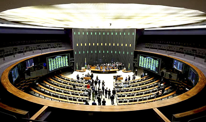 Comissão da Câmara aprova redução da maioridade penal para 16 anos