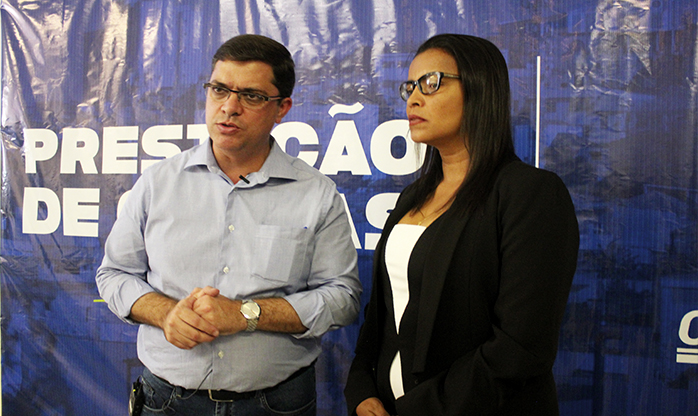 <b>Em Carapicuíba, Marcos Neves herda R$ 250 milhões em dívidas e garante economia para 2017</b>