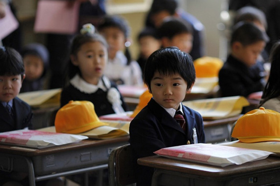 Volta às aulas no Japão é marcado por maior número de suicídios entre jovens