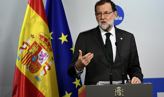 Governo espanhol vai convocar eleições na Catalunha em janeiro