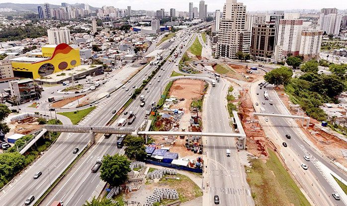 Faixa da Castello Branco, sentido capital, será interditada para obras de passarela em Barueri