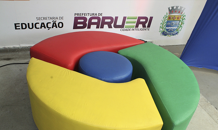 Barueri é a primeira cidade do Brasil a implementar tecnologia da Google na rede de ensino