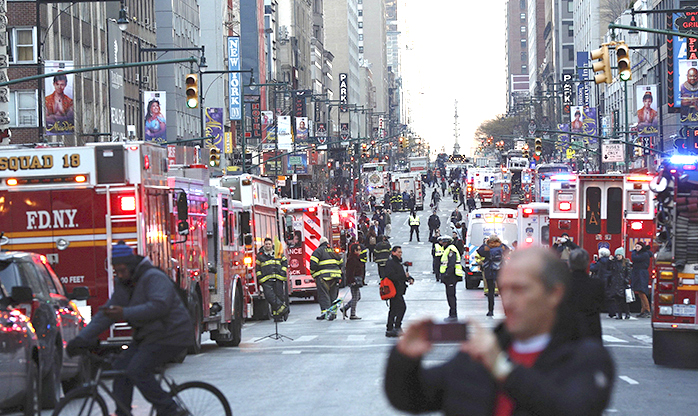 Segundo autoridades explosão em Nova York deixa quatro feridos
