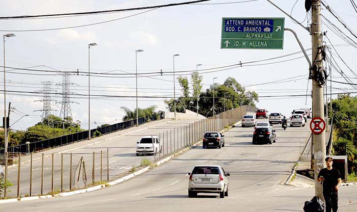 Prefeitura de Barueri inicia reparos  no Viaduto Juvenal Antônio  de Moraes