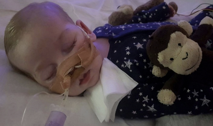 Hospital britânico reavaliará  o caso do bebê Charlie