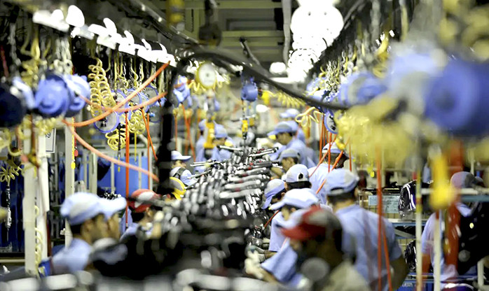 Parecer da 6x1 é adiado em meio  à pressão para transição de 10 anos