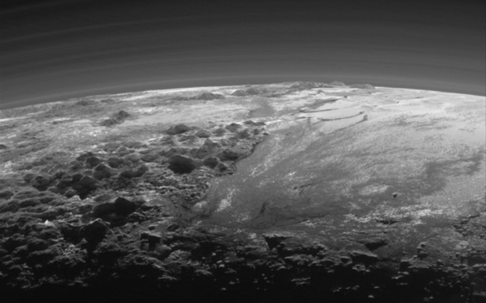 Possíveis “vulcões de gelo” são identificados em Plutão