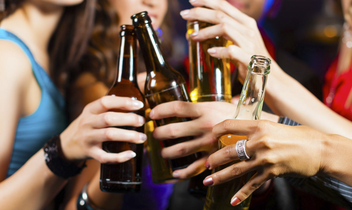 Álcool está diretamente relacionado a sete tipos de câncer, diz estudo