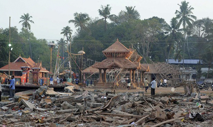 Explosão em um templo na Índia mata 110 pessoas e deixa 350 feridas