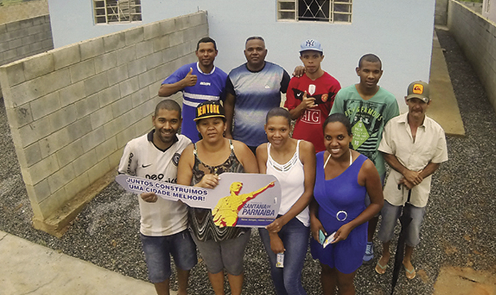 Prefeitura de Santana de Parnaíba entregou 62 novas casas populares
