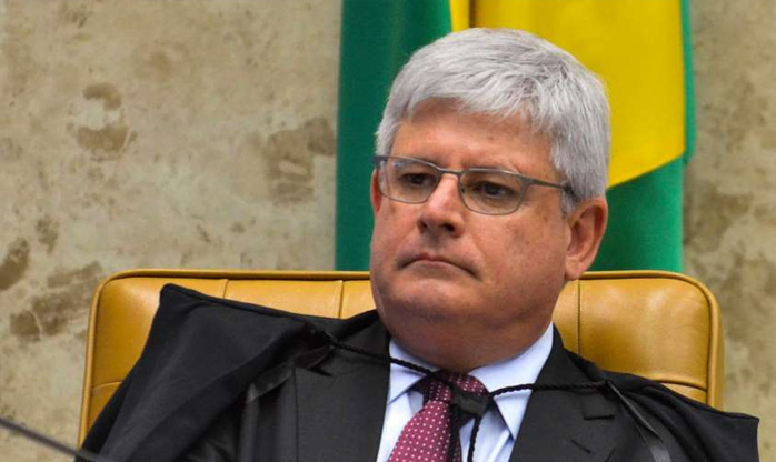 Janot pede ao TSE arquivamento de ação contra Dilma e Temer