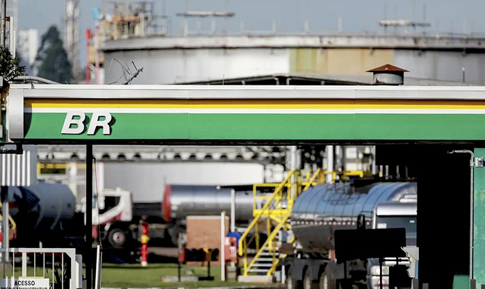 Petrobras aumenta diesel, mas subsídio mantém valor final; entenda