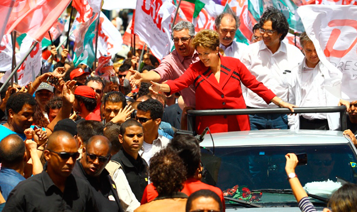 Impeachment de Dilma não irá salvar Brasil, diz imprensa estrangeira