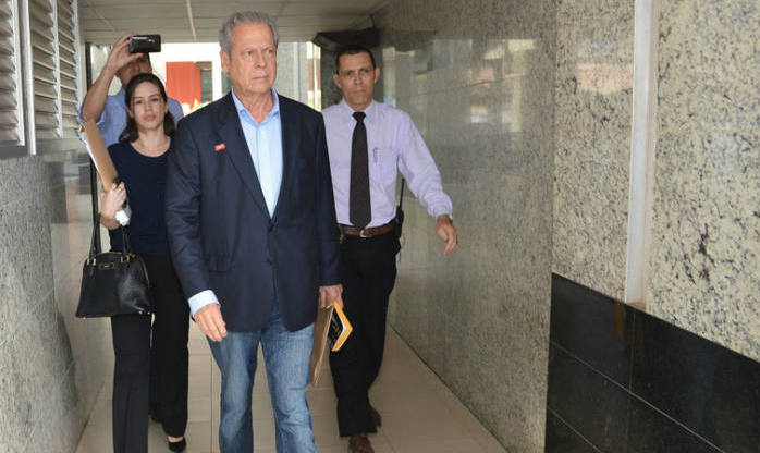 Ex-ministro da Casa Civil, José Dirceu é condenado a 23 anos de prisão