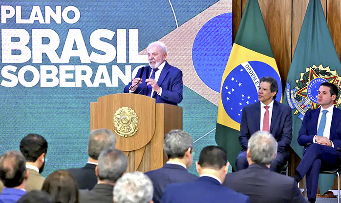 Governo anuncia R$ 30 bi em crédito para setores afetados por tarifaço