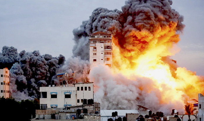 Ataques israelenses atingem casas  e escolas de Gaza, diz chefe de direitos da ONU