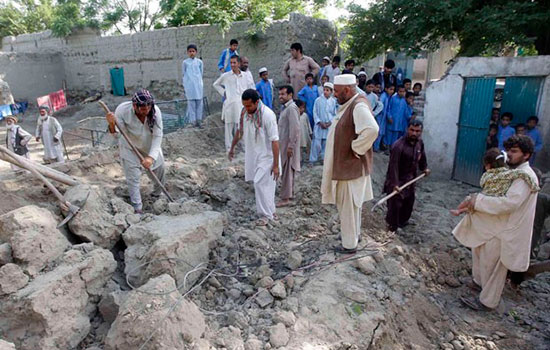 Terremoto no Paquistão e Afeganistão mata mais de 200 pessoas