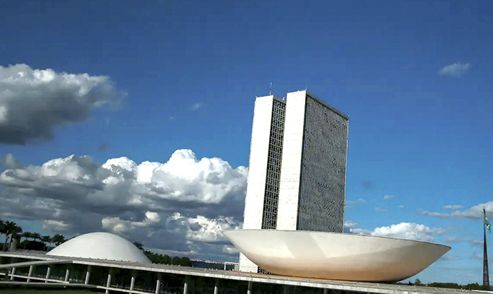 CCJ do Senado aprova relatório que regulamenta reforma tributária