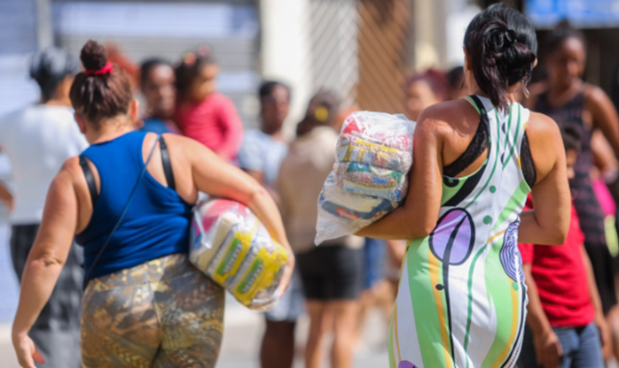 Acolher de Itapevi inicia entrega  de cestas básica para famílias carentes