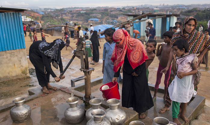 Unicef diz que 520 mil crianças rohingyas correm risco por chegada de chuvas