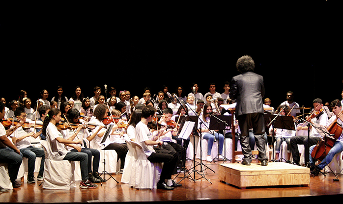 Orquestra Harmonia tem apresentação gratuita no Teatro Municipal de Barueri
