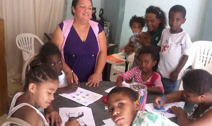 Projeto Sementes Para o Amanhã em Carapicuíba atende crianças com dificuldade de alfabetização