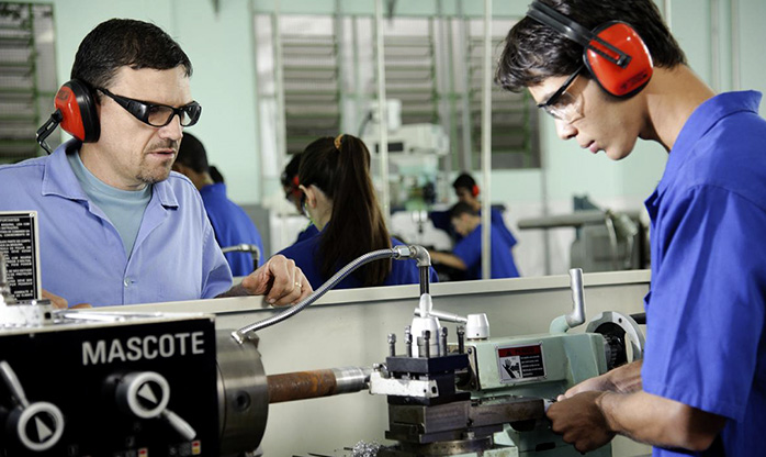 PRONATEC oferece mais de 20 cursos em Santana de Parnaíba