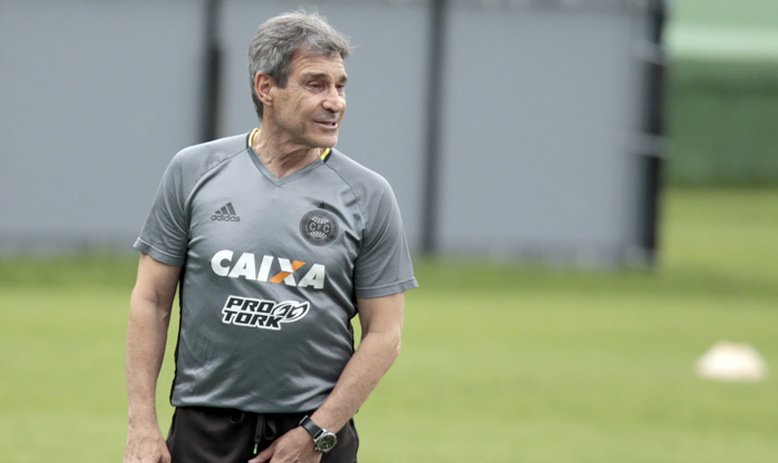 Paulo César Carpegiani é o novo técnico do Flamengo