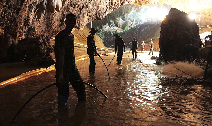 Missão é cumprida com sucesso e todos são salvos de caverna na Tailândia