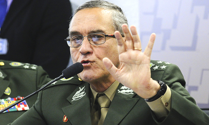 Intervenção militar seria enorme etrocesso, diz comandante do Exército