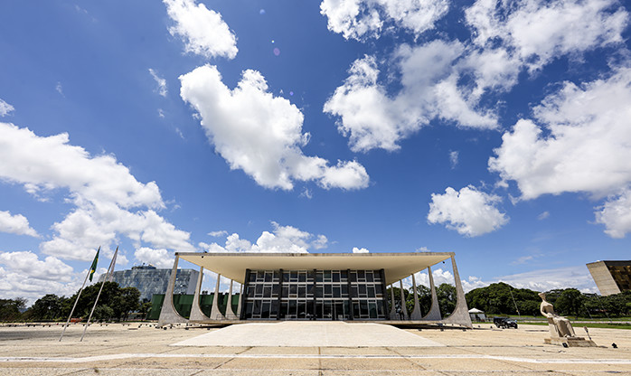 STF analisa pedidos de prisão domiciliar humanitária e mantém decisões divergentes entre réus