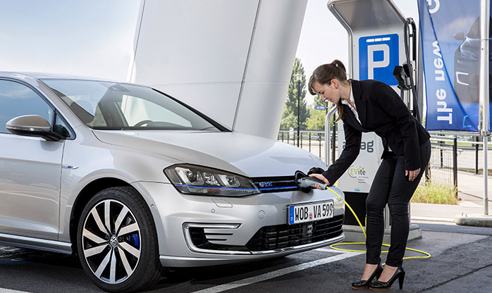 Volkswagen promete ter versão elétrica ou híbrida em todos os carros