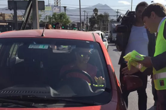 Chile torna obrigatório o uso de colete refletivo para motoristas