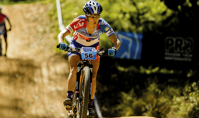 Ciclista brasileira Isabella Lacerda é suspensa por doping