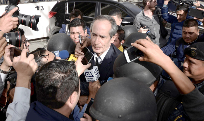 Ex-presidente da Guatemala e ex-presidente da Oxfam são presos por corrupção