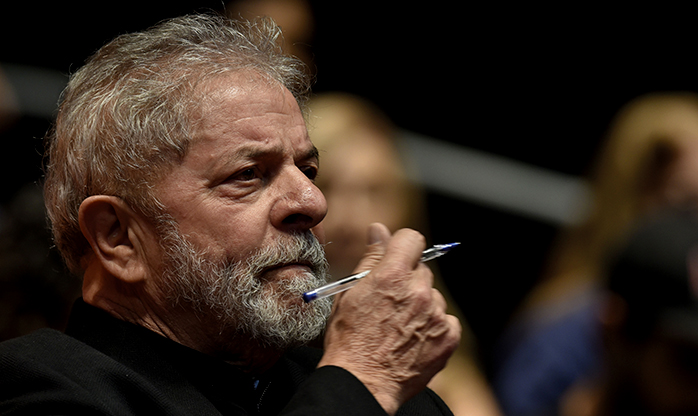 Defesa de Lula entrega à Justiça recibos de aluguel com datas inexistentes