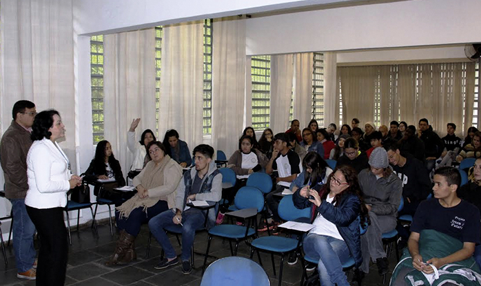 Prefeitura de Carapicuíba e Diretoria de Ensino lançam Programa “Grêmio Estudantil: Promovendo Saúde”