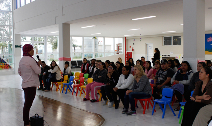 Maternais de Barueri realizam palestras em conscientização ao Outubro Rosa