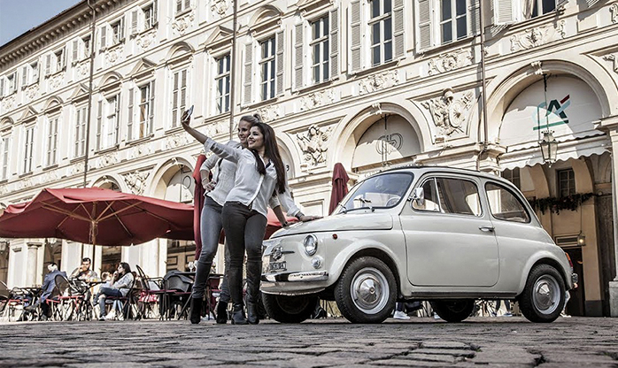Fiat 500 vira selo e vai para museu em Nova York